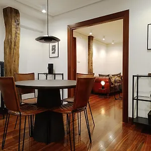 Apartment Cornerstone, En Casco Viejo, Bilbao
